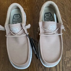 Hey Dude, Tan, can be a ladies size 8 or men’s size 6